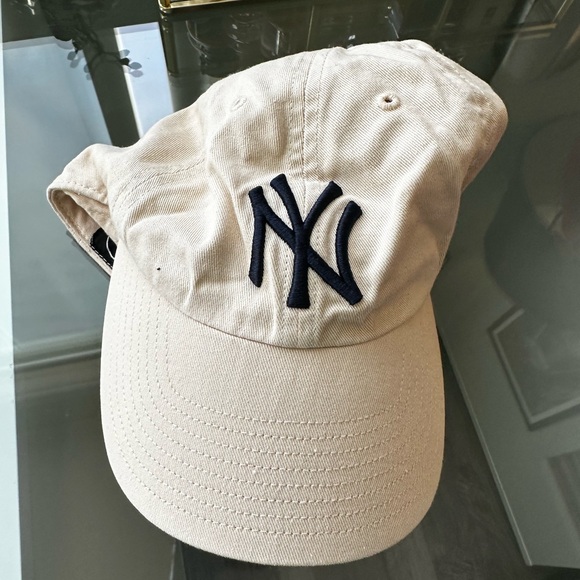 Beige NY Logo Women's Cap - Picture 1 of 1